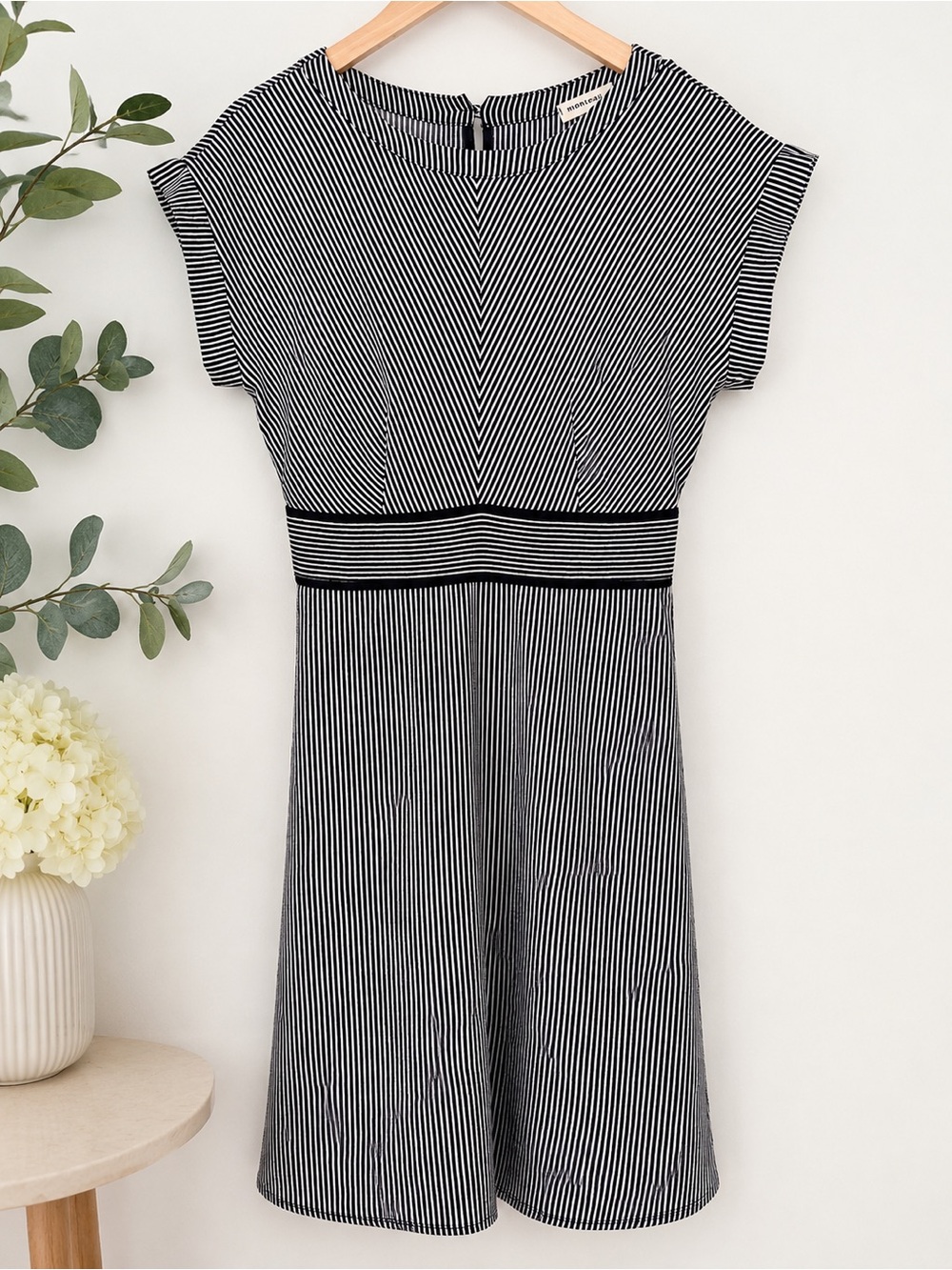 Monteau Navy and White Striped Dress size M